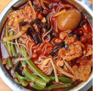 螺螄粉發(fā)現(xiàn)煙頭？食品安全記心中